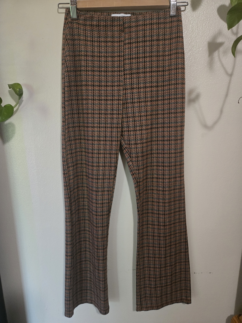 Urban Outfitter Retro 70s Brown Plaid Stretch Dress Pants